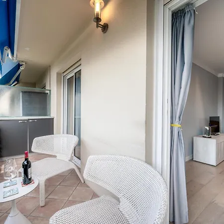 Cozy Close To Port Of Nice
